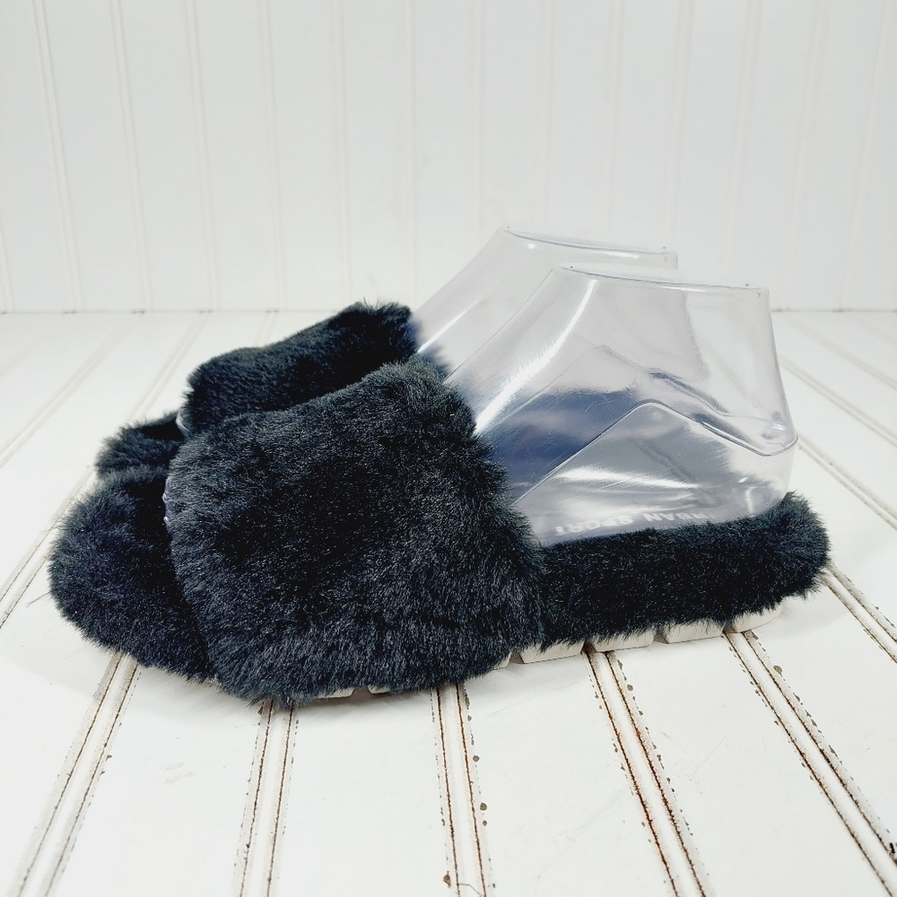 NEW J Slides Urban Sport Black Faux Fur Slip On Casual Comfy Cozy Slippers K387